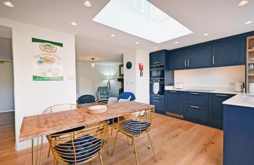 Lyme Regis Apartment | The Old Cottage Bakery