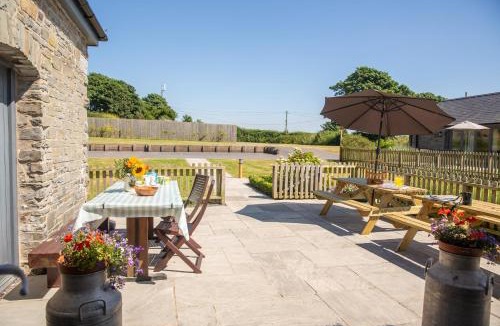 Kidwelly House | The Old Cowshed