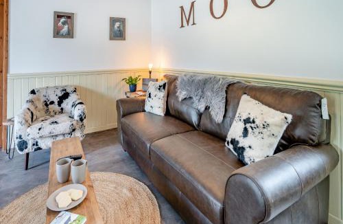 Cribyn House | The Old Cowsheds 1- Dairy - Uk49786