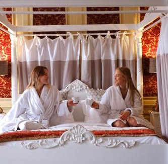 Faringdon Hotel | The Old Crown Coaching Inn