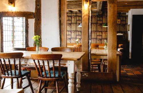 Bordesley Hotel | The Old Crown