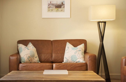 Treator Hotel | The Old Custom House