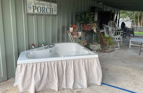 Brenham House | The Old Dairy – A Historic Brenham Getaway