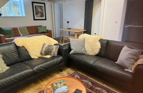 Penwood House | The Old Dairy