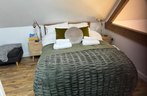 Penwood House | The Old Dairy