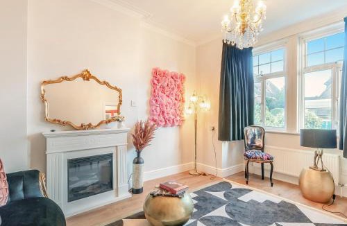 Tankerton House | The Old Doctors Manor House