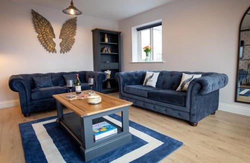 Sutton on the Forest House | The Old Doghouse