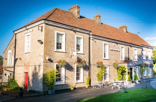 Radstock Bed & Breakfast | The Old Down Inn