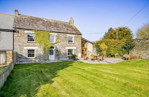 Bodinnick House | The Old Farmhouse