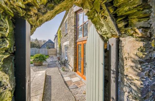 Bodinnick House | The Old Farmhouse