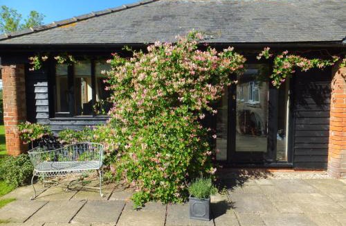 Grafton Regis Bed & Breakfast | The Old Farmhouse