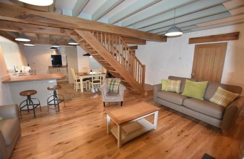 St Brides House | The Old Farmhouse Kitchen