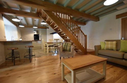 St Brides House | The Old Farmhouse Kitchen