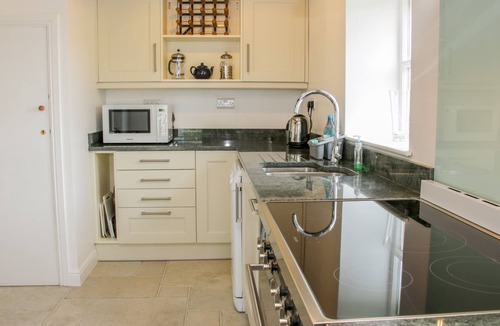 Knighton Cottage | The Old Farmhouse, Upper Pitts