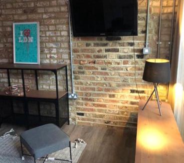 Bowes Apartment | The Old Gin Distillery est 1850