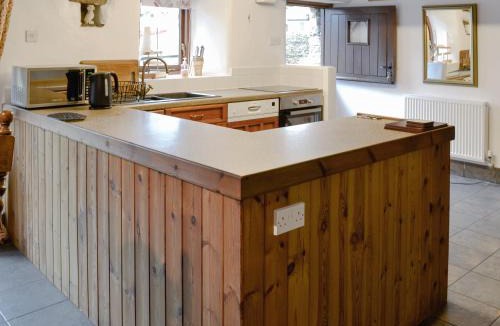 Thornton Rust House | The Old Goat House