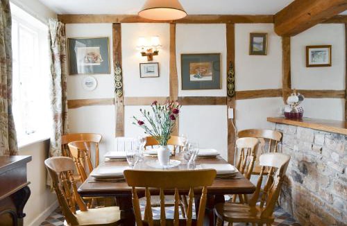 Newent House | The Old Granary