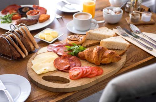 Caister-on-Sea Hotel | The Old Hall Hotel