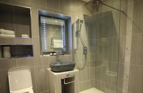 Tatenhill Hotel | The Old Hall Hotel