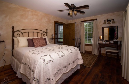 Charlotte House | The Old Lantern Inn and Barn