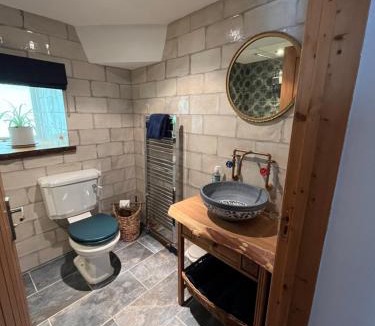 Castle Combe House | The Old Library