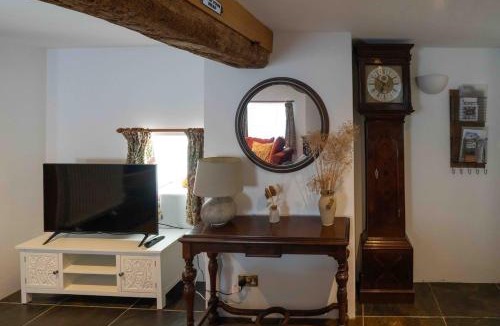 Castle Combe House | The Old Library