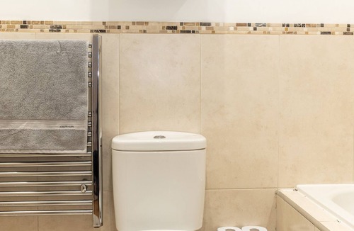 Newbury Apartment | The Old Library