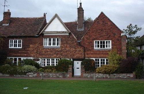 Brasted Bed & Breakfast | The Old Manor House B & B