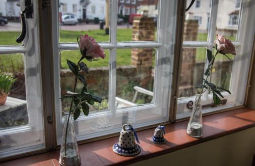 Brasted Bed & Breakfast | The Old Manor House B & B