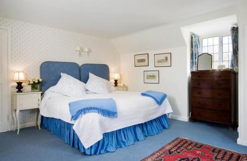 Halford Bed & Breakfast | The Old Manor House