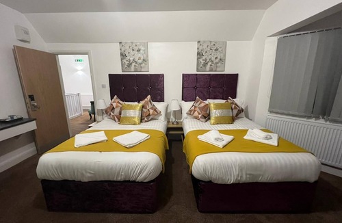 Newton Blossomville Hotel | The Old Mill Inn