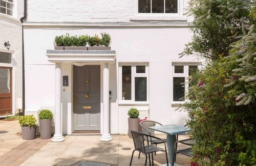 Malvern House | The Old Morgan Period 3 Bed Duplex