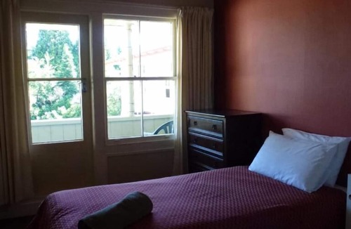 Reefton House | The Old Nurses Home Guesthouse