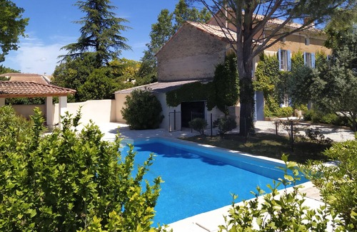 Camaret-sur-Aigues House | The Old Oak Mas