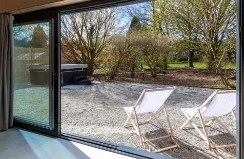 Etchinghill House | The Old Piggery