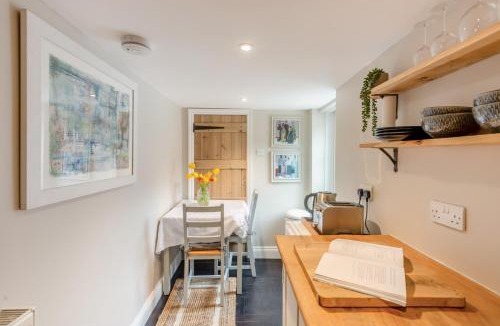 West Ilsley House | The Old Post Office