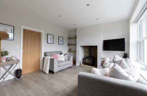 Hedley on the Hill House | The Old Post Office