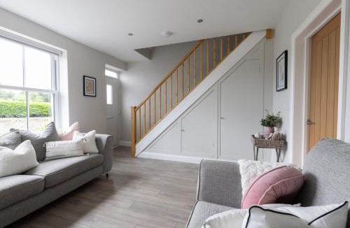 Hedley on the Hill House | The Old Post Office