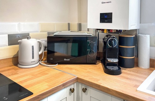 Cross Cottage | The Old Posthouse Barn - UK50191