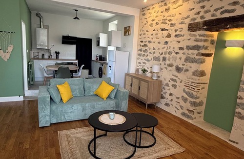 Avallon Apartment | The old presbytery