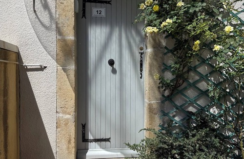 Avallon Apartment | The old presbytery