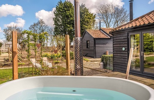 Cratfield Cottage | The Old Press - UK50806