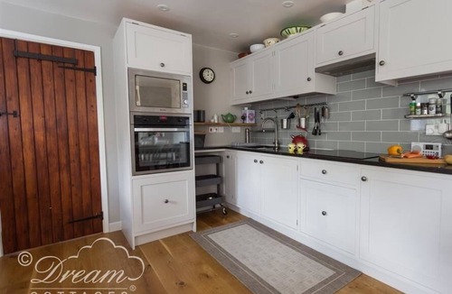 Littlebredy Cottage | The Old Reading Room