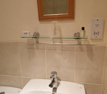 North Brewham Hotel | the old red lion