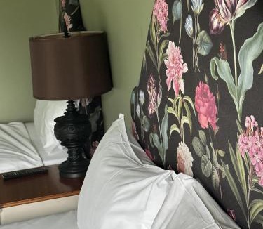 Horseheath Hotel | The Old Red Lion Inn