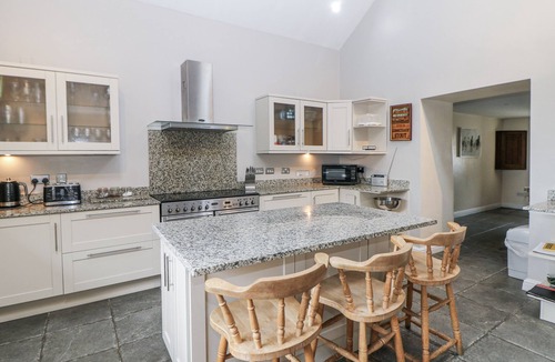 Totley Cottage | The Old Robin Hood