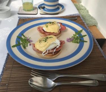 Westhampnett Bed & Breakfast | The Old School B&B