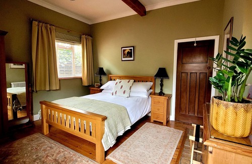 Westhampnett Bed & Breakfast | The Old School B&B