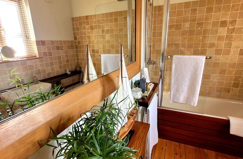 Westhampnett Bed & Breakfast | The Old School B&B