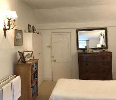 Stratton Audley Bed & Breakfast | The Old School